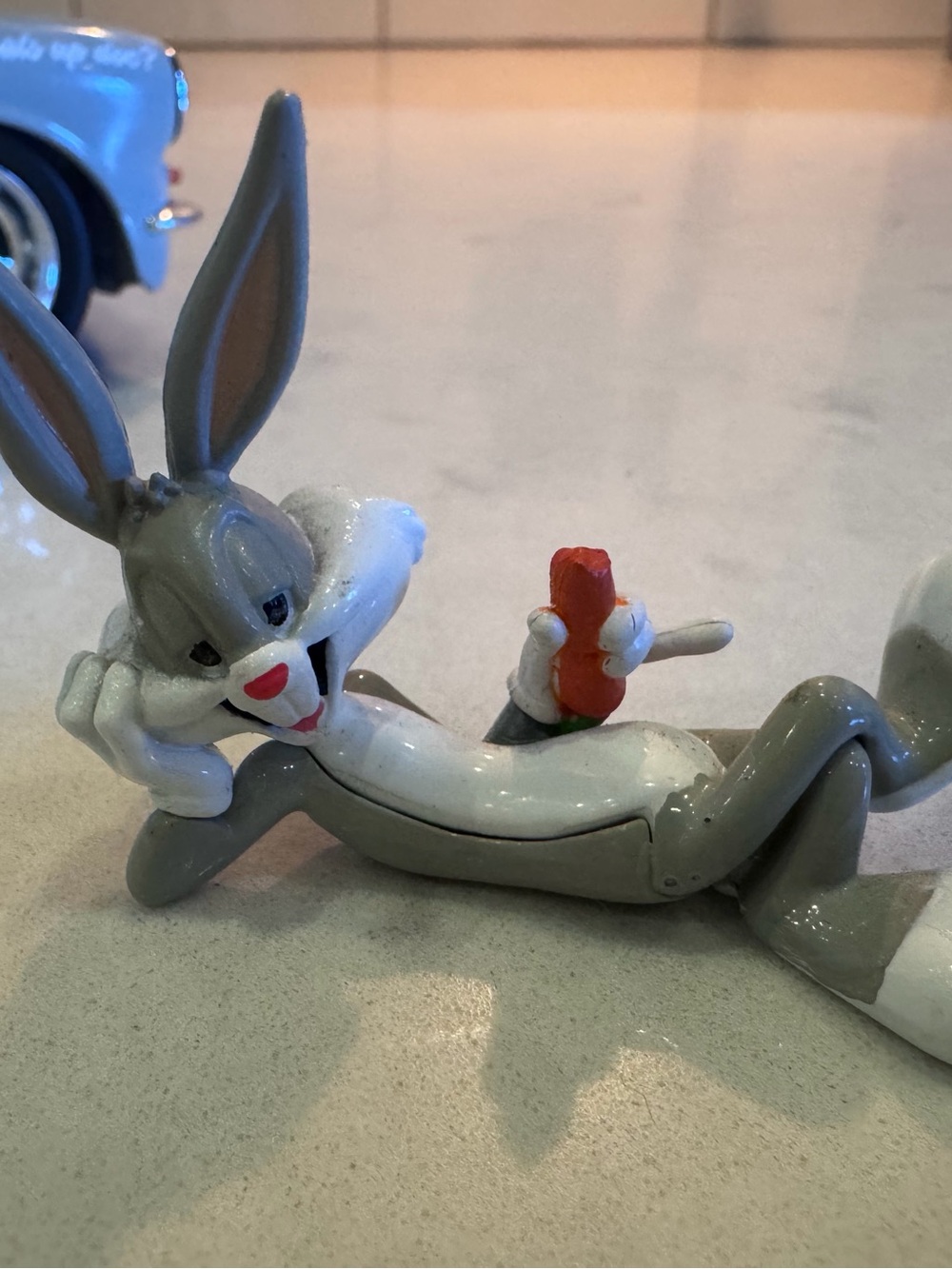 Jada ‘57 corvette ‘That’s all Folks!’ 1:24 scale die cast collector Car & Bunny - Picture 5 of 11
